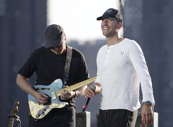Chris Martin and Coldplay perform during a sound check before they tape a free concert for Macy s Fourth of July special in New York City on Thursday, June 17, 2021.  NYP20210617123 JohnxAngelillo