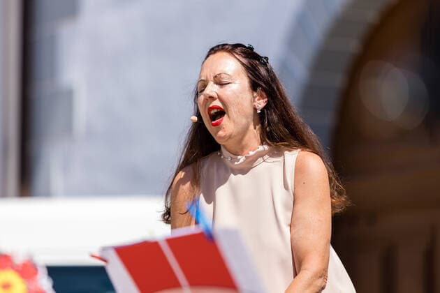 Small concert at Obermarkt Freiberg Summertime with Susanne Engelhardt and Jörg Pitschmann on 18 06 2021 Susanne Engelhardt, soprano voice Freiberg Obermarkt Saxony Germany