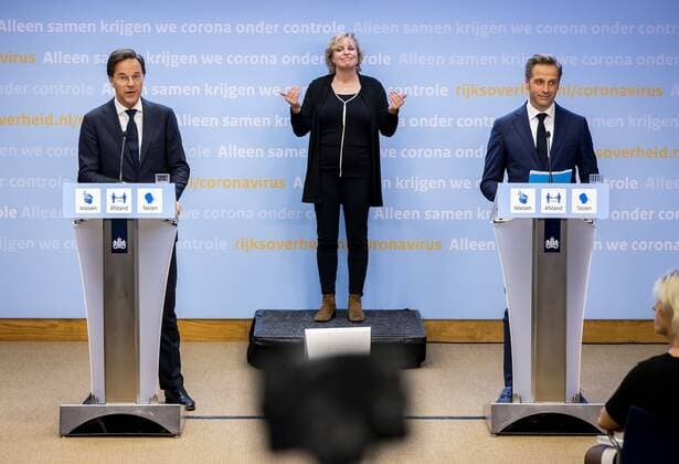 THE HAGUE Outgoing Prime Minister Mark Rutte and outgoing Minister Hugo de Jonge Public Health, Welfare and Sport during a press conference The cabinet announces accelerated relaxation of the corona measures REMKO DE WAAL W  Copyright: xHollandsexHoogtex xxANPx x432736848x