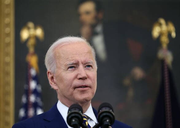 Coronavirus in den USA, Präsident Joe Biden Pressekonferenz in Washington President Joe Biden gives an update on the U.S. COVID-19 response and vaccination program during an address at the White House in Washington DC, on Friday, June 18, 2021. The White House said that 300 million vaccine shots have been administered in the past 150 days and that COVID-19 cases and deaths had fallen by more than 90 percent.  WAP20210618515 TASOSxKATOPODIS