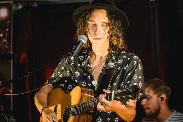 Daens live in Bern, Switzerland Bern, Switzerland. 18th, June 2021. The Swiss band Daens performs a live garden concert at Bierh?beli in Bern. Here singer and musician Daniel Beltrametti is seen live on stage. Bern Switzerland  Copyright: xGonzalesxPhoto TilmanxJentzschx