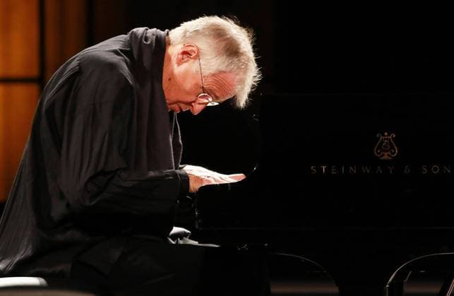 German Indian born pianist Christian Zacharias performs on stage at Carlos V Palace, in Granada, Spain, 17 June 2021, as part of the Granada s International Music and Dance Festival. Granada s International Music and Dance Festival !ACHTUNG: NUR REDAKTIONELLE NUTZUNG!  Copyright: xPEPExTORRESx GRAF4316 20210620-637597441550483237
