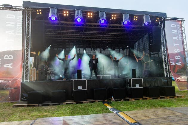 20210620 Mit Abstand Festival Farewell Concert Opus RADFELD, AUSTRIA JUNE 20 Ewald Sunny Pfleger Guitar, Herwig Ruedisser Vocals and Guitar, Kurt Rene Plisnier Keyboards and Erich Copyright: xBEAUTIFULxSPORTS Kettnerx