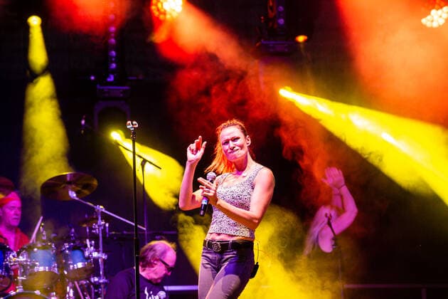 20210620 Mit Abstand Festival Farewell Concert Opus RADFELD, AUSTRIA JUNE 20 Guenter Grasmuck Drums, Herwig Ruedisser Vocals and Guitar and Inez Griesshofer Background Vocals during the Mit Abstand Festival Farewell Concert Opus at th Copyright: xBEAUTIFULxSPORTS Kettnerx