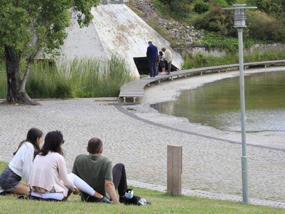 June 20, 2021, Lisbon, Portugal: Movement in Amalia Rodrigues Garden, in Lisbon, inaugurated in 1996 with this name to honor fado singer Amalia Rodrigues. Site extends to north of Eduardo VII Park in a central area that is one of highest in the city.  Copyright: xEdsonxdexSouzax