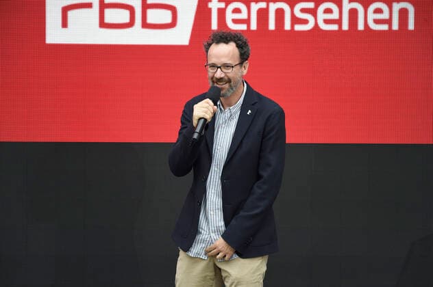 Carlo Chatrian at the award ceremony of the Audience Award Competition 2021 at the Berlinale Summer Special 2021 71 Berlin International Film Festival at the open-air cinema Museumsinsel Berlin, 20 06 2021 Foto:xN.xKubelkax xFuturexImage