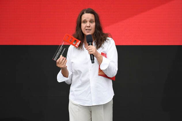 Winner Maria Speth at the award ceremony of the Audience Award Competition 2021 for the documentary film Herr Bachmann und seine Klasse at the Berlinale Summer Special 2021 71 Berlin International Film Festival at the open-air cinema Museumsinsel Berlin, 20 06 2021 Foto:xN.xKubelkax xFuturexImage