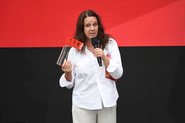 Winner Maria Speth at the award ceremony of the Audience Award Competition 2021 for the documentary film Herr Bachmann und seine Klasse at the Berlinale Summer Special 2021 71 Berlin International Film Festival at the open-air cinema Museumsinsel Berlin, 20 06 2021 Foto:xN.xKubelkax xFuturexImage