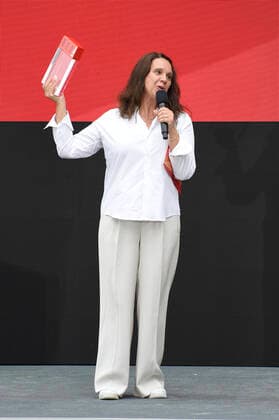 Winner Maria Speth at the award ceremony of the Audience Award Competition 2021 for the documentary film Herr Bachmann und seine Klasse at the Berlinale Summer Special 2021 71 Berlin International Film Festival at the open-air cinema Museumsinsel Berlin, 20 06 2021 Foto:xN.xKubelkax xFuturexImage