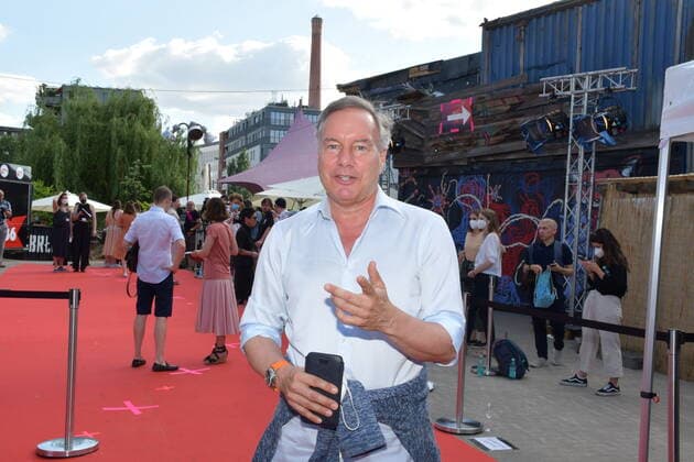 Award ceremony of the First Steps Award 2021 Nico Hofmann, CEO UFA Arrival to the 22 award ceremony, red carpet for the newcomer award First Steps Award 2021 at the Holzmarkt in Berlin on 21 06 2021 Photopress Mueller