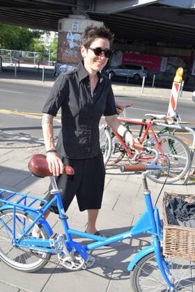 Award ceremony of the First Steps Award 2021 Dunja Hayali came by bike to the event Arrival to the 22 award ceremony, red carpet to the young talent award First Steps Award 2021 at the Holzmarkt in Berlin on 21 06 2021 Photopress Mueller