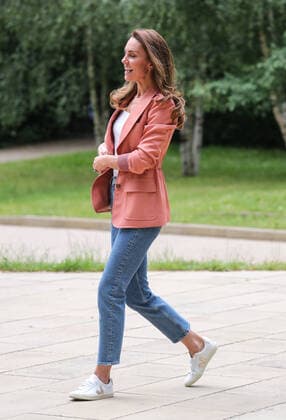 Catherine, Duchess of Cambridge visits the Natural History Museum in London. During the visit she was shown around the Urban Nature Project by museum director Dr. Doug Gurr. Featuring: Catherine, Duchess Of Cambridge Where: London, United Kingdom When: 22 Jun 2021 Credit: John Rainford Cover Images **NOT AVAILABLE FOR PUBLICATION IN THE UK** Copyright: xx 41525761 EDITORIAL USE ONLY. NOT FOR USE BY NEWSPAPERS BASED IN THE UK.