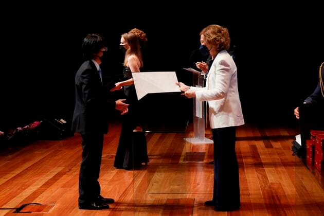Emeritus Queen Sofia (R) attends the awarding ceremony held during the closure of the 2020-2021 year of the Reina Sofia School of Music in Madrid, Spain, 22 June 2021 (issued 23 June 2021). The Reina Sofia School of Music, created in 1991, supports highly-talented young people in their personal and artistic development, and aims to bring the best music to all audiences. Emeritus Queen Sofia attends the closing ceremony of the Superior Music School Reina Sofia !ACHTUNG: NUR REDAKTIONELLE NUTZUNG!  Copyright: xBallesterosx GRAF5925 20210623-36f8ce4c24bfa37a08b9b29f2bc20dfd72716971
