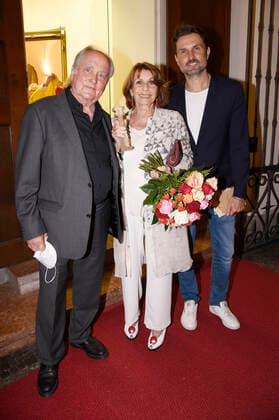 Michael Verhoeven, Senta Berger and Simon Verhoeven at the 20 German Film Peace Award ceremony Die Brücke at Cuvillies Theater Munich, 22 06 2021 Foto:xS.xAdamx xFuturexImage