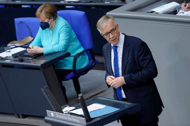 236 Session of the German Bundestag Plenary and Debate Current, 24 06 2021, Berlin, Dr Dietmar Bartsch in portrait during his speech znach der Regierungserklaerung der Bundeskanzlerin zum Europaeischen Rat bei der 236 Sitzung des Deutschen Bundestag in Berlin Berlin Germany