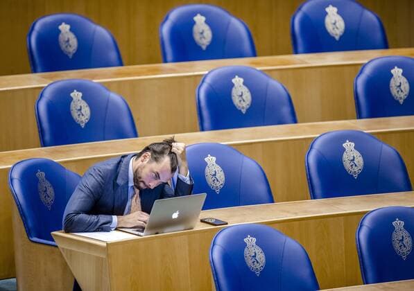 THE HAGUE Thierry Baudet Forum for Democracy in the House of Representatives during a debate about the developments surrounding the corona virus REMKO DE WAAL W  Copyright: xHollandsexHoogtex xxANPx x432981698x
