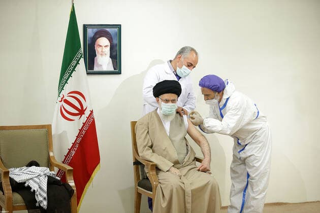 June 25, 2021, Tehran, Tehran, Iran: A handout picture provided by the Iranian supreme leader Ayatollah Ali Khamenei s office shows him receiving a dose of the locally-made Covid-19 vaccine, COVIran Barekat, in Tehran, on June 25, 2021. The Iranian Supreme Leader received today the first dose of an Iranian-designed and manufactured anti covid vaccine, not yet approved by the health authorities of the Islamic Republic, his services announced. Aged 81, Ayatollah Khamenei has received the first dose of Iran s coronavirus vaccine, a message posted on his official Persian Twitter account. Tehran Iran - ZUMAi98_ 20210625_zih_i98_002 Copyright: xIranianxSupremexLeader SxOfficex