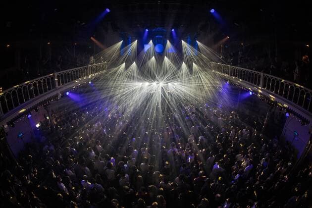 AMSTERDAM Dj Reinier Zonneveld during a performance in Paradiso The pop stage reopens its doors at full capacity Inside, visitors do not have to keep 1 5 meters away ANP PAUL BERGEN  Copyright: xHollandsexHoogtex xxANPx x433047006x