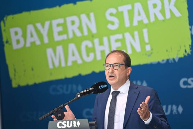 Alexander DOBRINDT during his speech, gestures and before the election campaign slogan BAYERN STARK MACHEN single picture, cut single motive, Portraet, Portrait, Portrait Bundestags list assembly of the CSU in the Max Morlock stadium in Nuernberg on 26 06 2021