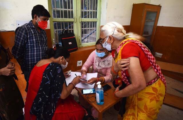 GURUGRAM, INDIA - JUNE 25: A beneficiary receives a dose of COVID-19 vaccine at a vaccination centre, on June 25, 2021 in Gurugram, India. (Photo by Vipin Kumar Hindustan Times) COVID-19 Vaccination Drive