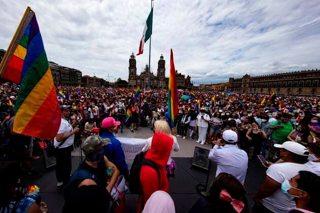 Groups of people participate in the XLIII edition of the LGBT + march, in Mexico City, Mexico, 26 June 2021. Thousands of people participated this Saturday in the XLIII edition of the Lesbian, Gay, Bisexual and Transsexual (LGBT) Pride march in Mexico City, in what was a spontaneous outing to the streets of this capital that were suddenly covered with the Rainbow colors. Thousands return the rainbow to Mexico City in the LGBT + Pride march !ACHTUNG: NUR REDAKTIONELLE NUTZUNG!  Copyright: xCarlosxRamirezx MEX5673 20210626-7a36aa19ca36c973b0fbd02dbae2b65f6a9cc10f