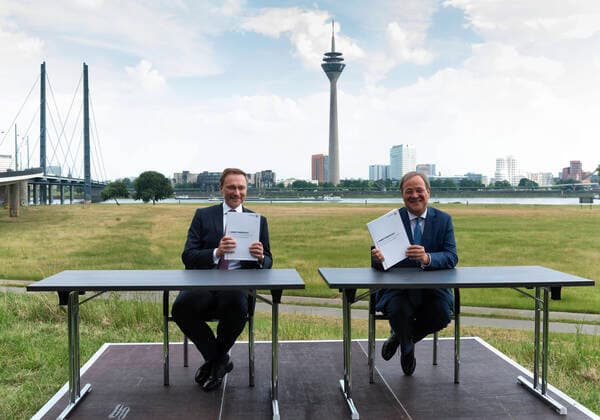Christian LINDNER , FDP , and Armin LASCHET , CDU , Prime Minister of North Rhine Westphalia , present a report on the accomplishments of the FDP CDU government , 25 06 2021 Christian LINDNER , FDP , and Armin LASCHET , CDU , Prime Minister of North Rhine Westphalia , are presenting a report on the accomplishments of the FDP CDU government , 25 06 2021