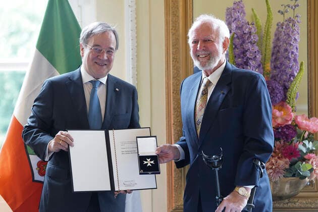 Armin Laschet awards the Order of Merit of the State of North Rhine-Westphalia to Prof.