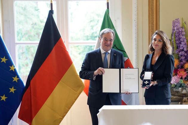 Armin Laschet awards the Order of Merit of North Rhine-Westphalia to Nazan Eckes from Cologne Current, 28 06 2021, Duesseldorf, Armin La