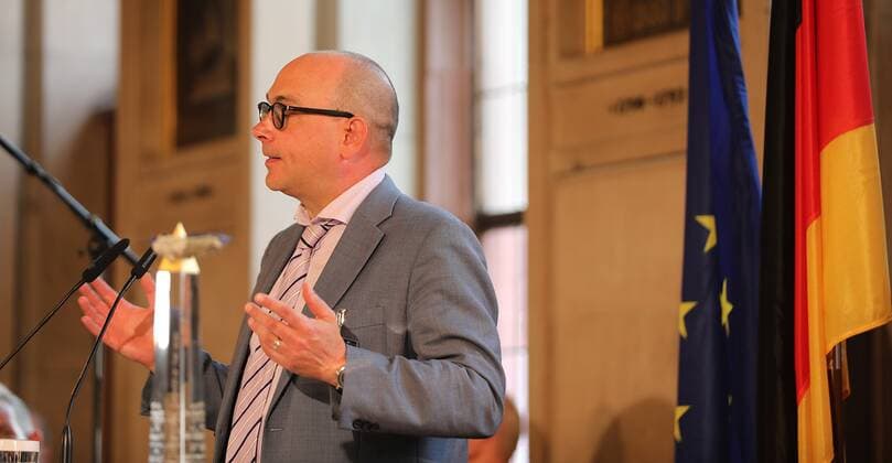 28 06 2021 Frankfurt am Main, Römer European Banker of the Year 2019 Honouring Werner Hoyer, President of the European Investment Bank EIB Picture shows Frankfurt Correspondent Financial Times Olaf Storbeck. HP