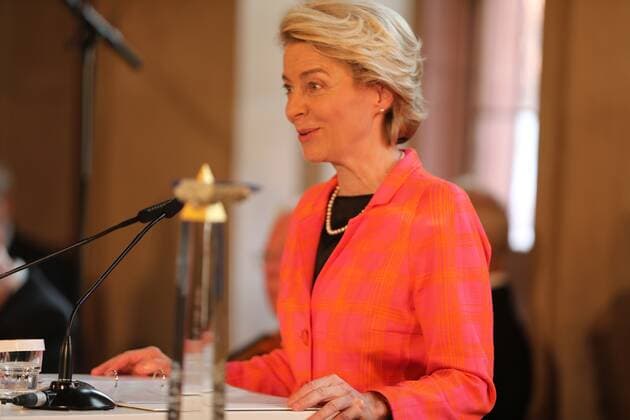 28 06 2021 Frankfurt am Main, Römer European Banker of the Year 2019 Honouring of Werner Hoyer, President of the European Investment Bank EIB Picture shows EU Commission President von der Leyen in the Kaisersaal during the laudation HP