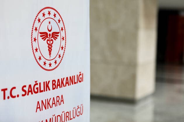 June 28, 2021, Ankara, Turkey: The logo of the Ministry of Health of the Republic of Turkey seen at the Ankara high-speed train station..A team affiliated to the Ministry of Health of the Republic of Turkey set up against COVID-19 vaccine stand at the Ankara high speed train station. In Turkey, as of June 25, anyone over the age of 18 can get the Sinovac or Biontech vaccine without an appointment. Ankara Turkey - ZUMAs197 20210628_zaa_s197_091 Copyright: xTunahanxTurhanx