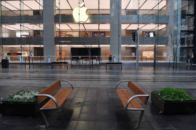 NSW CORONAVIRUS COVID19, Corner ofThe Apple Store on George Street is seen empty in the central business district in Sydney, Tuesday, June 29, 2021. More than five million people in Greater Sydney and its surrounds have gone into a 14-day lockdown as health authorities try to regain control of a coronavirus outbreak. ( NO ARCHIVING, EDITORIAL USE ONLY, NO USE IN BOOKS WITHOUT CONSENT SYDNEY NSW AUSTRALIA  Copyright: xMICKxTSIKASx 20210629001553397151