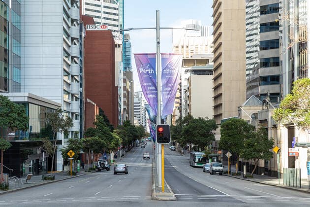 WA CORONAVIRUS COVID19, A general street scene looking down St Georges Terrace in Perth, Tuesday, June 29, 2021. The Perth and Peel regions of Western Australia went into a four day lockdown yesterday after positive cases for the Delta variant were found in the northern suburbs of Perth. ( NO ARCHIVING, EDITORIAL USE ONLY, NO USE IN BOOKS WITHOUT CONSENT  Copyright: xRICHARDxWAINWRIGHTx 20210629001553457524