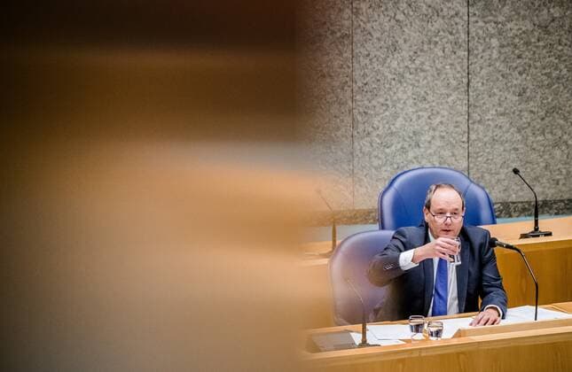 THE HAGUE Outgoing State Secretary Hans Vijlbrief of Finance during the weekly question time in the House of Representatives ANP BART SIZE  Copyright: xHollandsexHoogtex xxANPx x433184403x