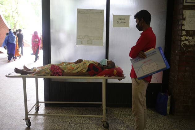 June 30, 2021, Dhaka, Bangladesh: The number of patients infected with coronavirus has started increasing after the identification of Delta variant in the country. Patient pressure has come out in the capital s major coronavirus dedicated hospitals. Pictures taken from Shaheed Suhrawardy Medical College on Wednesday Dhaka Bangladesh - ZUMAh355 20210630_zip_h355_005 Copyright: xMd.xRakibulxHasanx
