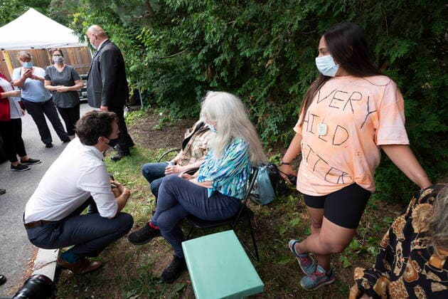 June 30, 2021, Ottawa, on, Canada: Prime Minister Justin Trudeau stops to talk with people gathered outside the Shepherds of Good Hope residence following an announcement in Ottawa, Wednesday, June 30, 2021. Ottawa Canada  - ZUMAc35_ 20210630_zaf_c35_042 Copyright: xAdrianxWyldx