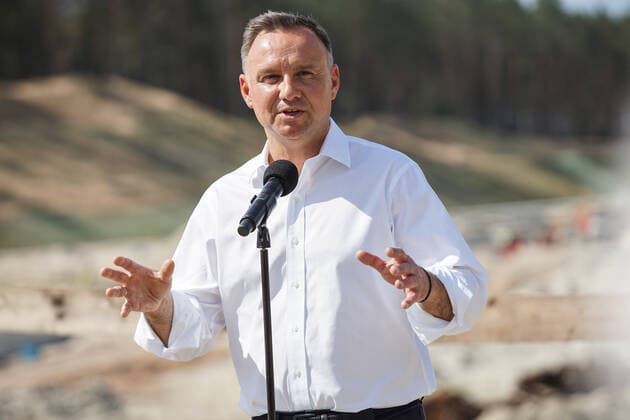 Poland Politics Daily President of Poland Andrzej Duda visiting the construction site of a waterway connecting the Vistula Lagoon with the Gulf of Gdansk is seen in Nowy Swiat, Vistula Spit, Poland on 1 July 2021 Controversial The Vistula Spit canal is curently under construction canal across the Polish section of the Vistula Spit that will create a second connection between the Vistula Lagoon and Gdansk Bay (Baltic Sea) Nowy Swiat Poland fludra-polishpr210701_npIE3  Copyright: xMichalxFludrax