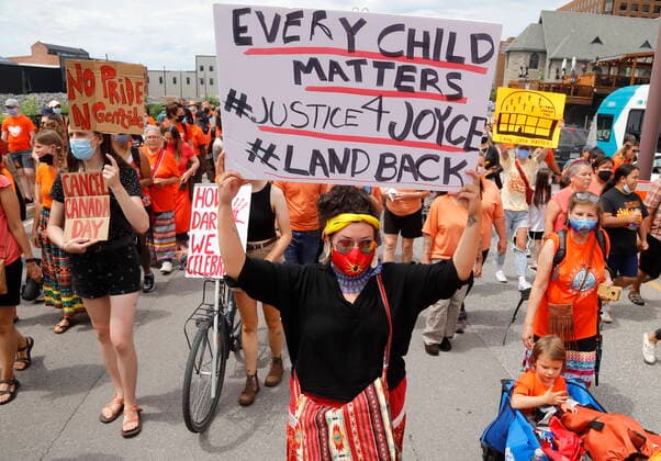July 1, 2021, Gatineau, QC, Canada: Protesters march to Parliament Hill in Gatineau at a Cancel Canada Day protest in response to the discovery of unmarked indigenous graves at residential schools on Thursday, July 1, 2021. Gatineau Canada  - ZUMAc35_ 20210701_zaf_c35_093 Copyright: xPatrickxDoylex