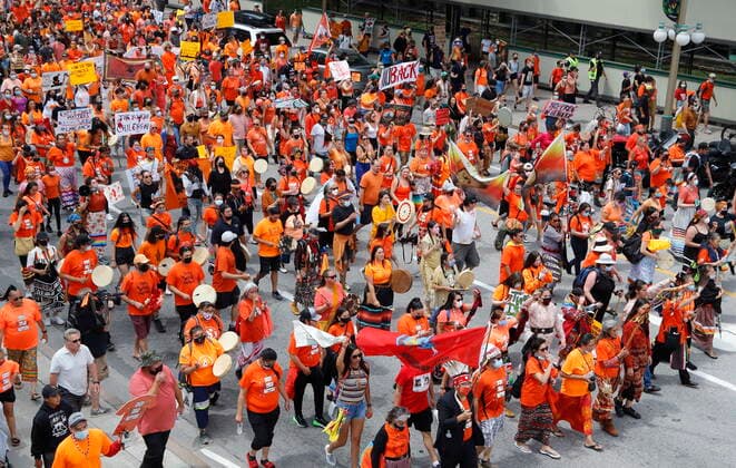 July 1, 2021, Ottawa, on, Canada: Protesters march to Parliament Hill in Ottawa at a Cancel Canada Day protest in response to the discovery of unmarked indigenous graves at residential schools on Thursday, July 1, 2021. Ottawa Canada  - ZUMAc35_ 20210701_zaf_c35_103 Copyright: xPatrickxDoylex