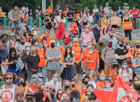 July 1, 2021, Montreal, PQ, Canada: People take part in a gathering and march to honour Indigenous children, denounce genocide and demand justice for residential school victims in Montreal, Thursday, July 1, 2021. Montreal Canada  - ZUMAc35_ 20210701_zaf_c35_114 Copyright: xGrahamxHughesx
