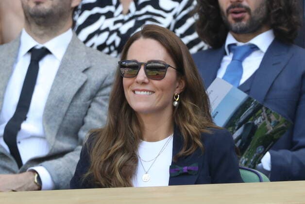 . 02 07 2021. London, United Kingdom. Kate Middleton, The Duchess of Cambridge, on day five of the Wimbledon Tennis Championships in London.  xStephenxLockx xi-Imagesx IIM-22344-0035