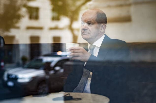 German Finance Minister Olaf Scholz SPD in a cafe in Washington on 02 07 2021 Washington United States of America Copyright: xXanderxHeinl photothek.dex