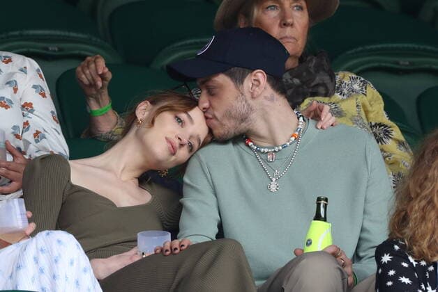 Bilder des Jahres 2021, Entertainment 07 Juli Entertainment Bilder des Tages . 03 07 2021. London, United Kingdom. Phoebe Dynevor on day six of the Wimbledon Tennis Championships in London.  xStephenxLockx xi-Imagesx IIM-22347-0027