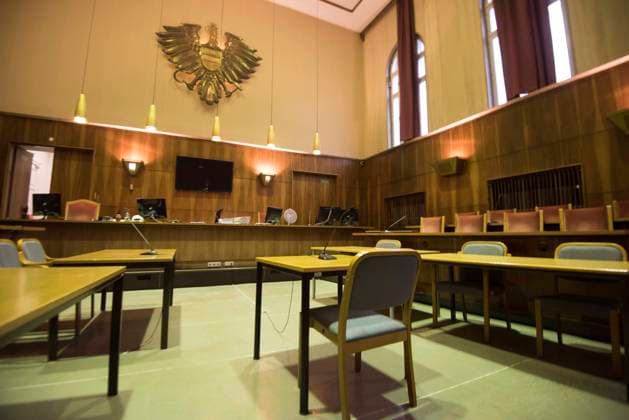 Justiz, Symbolfotos gerichtssaal strafladesgericht graz gerichtssaal strafladesgericht graz