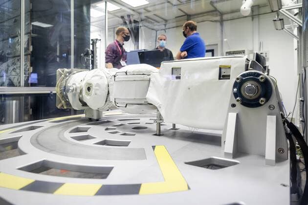 NOORDWIJK Spare parts of the European Robotic Arm ERA are demonstrated during a meeting with State Secretary for Space, Mona Keijzer EZ and Climate After launch, the robot arm must perform various tasks on the outside of the ISS space station ANP ROBIN VAN LONKHUIJSEN  Copyright: xHollandsexHoogtex xxANPx x433424914x