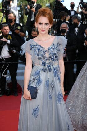C74th Cannes Film Festival, Red Carpet Annette, pictured Agatha Maksimova  Copyright: xSimonexComix xIPAx xCannesxpoolx