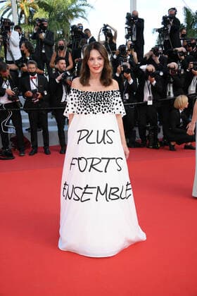 C74th Cannes Film Festival, Red Carpet Annette, pictured Iris Berben  Copyright: xSimonexComix xIPAx xCannesxpoolx