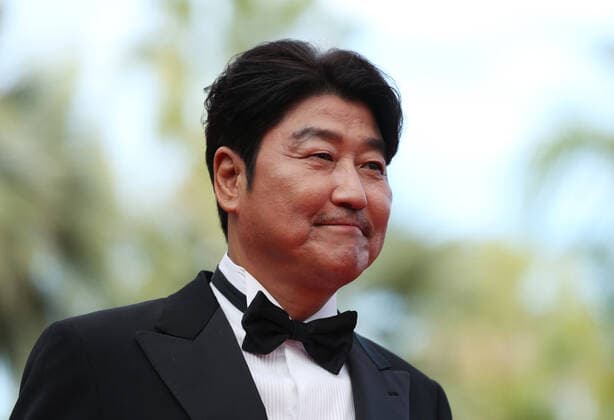 (210707) -- CANNES, July 7, 2021 -- South Korean actor and jury member Song Kang-Ho arrives at the red carpet during the opening ceremony of the 74th Cannes International Film Festival in Cannes, southern France, July 6, 2021. ) FRANCE-CANNES-FILM FESTIVAL-OPENING CEREMONY GaoxJing 