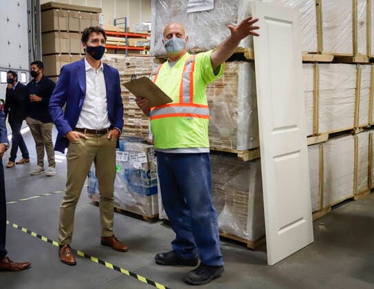 July 7, 2021, Calgary, ab, Canada: Prime Minister Justin Trudeau tours the AAA Door company in Calgary, Alta., Wednesday, July 7, 2021. Calgary Canada  - ZUMAc35_ 20210707_zaf_c35_007 Copyright: xJeffxMcintoshx