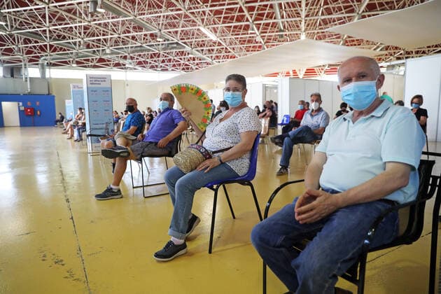 Coronavirus Vaccination In Spain Coronavirus vaccination in Barcelona, Spain, on July 7, 2021. Barcelona Spain urbanandsport-covid19v210707_npO3c  Copyright: xJoanxVallsx